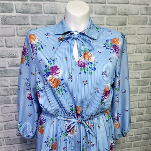 Vintage 70s Blue Floral Sheer Scarf Tie‎ Collar Pleated Secretary Midi Dress - Picture 2 of 12